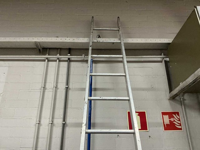 Ladder - afbeelding 2 van  3