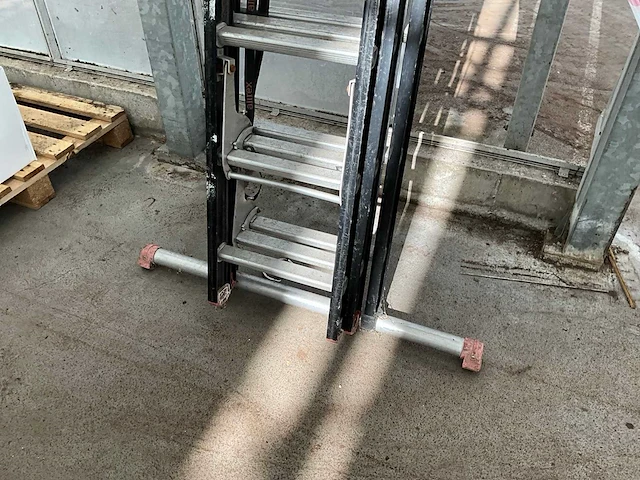 Ladder - afbeelding 3 van  5