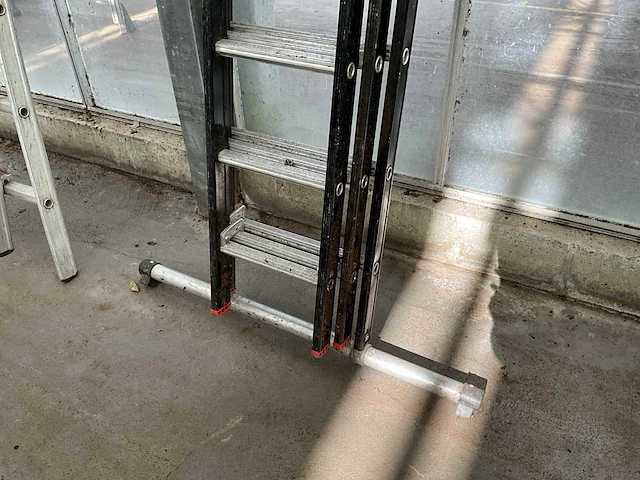 Ladder - afbeelding 3 van  6
