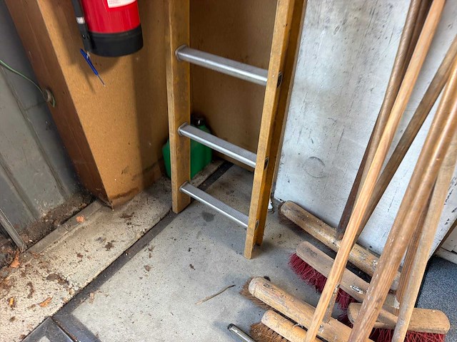 Ladder - afbeelding 2 van  3