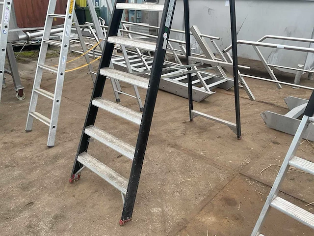 Ladder - afbeelding 2 van  3