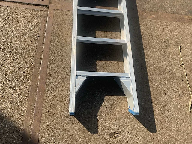 Ladder - afbeelding 2 van  4