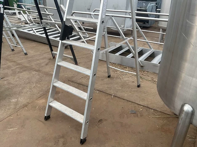 Ladder - afbeelding 2 van  3