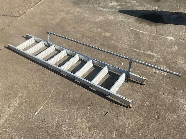 Ladder - afbeelding 1 van  2