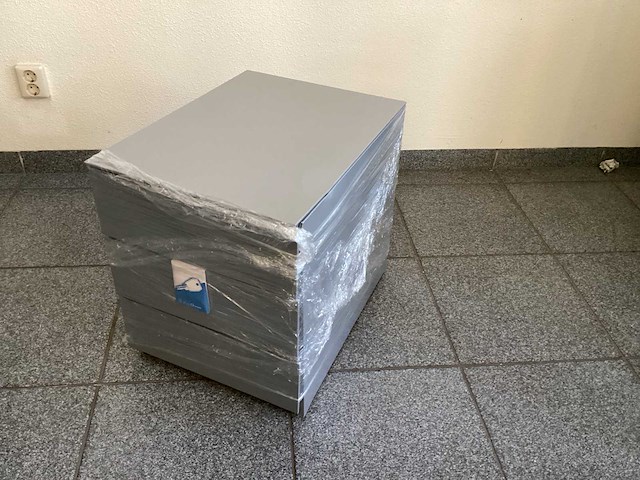 Ladeblok 3 laden - afbeelding 1 van  4