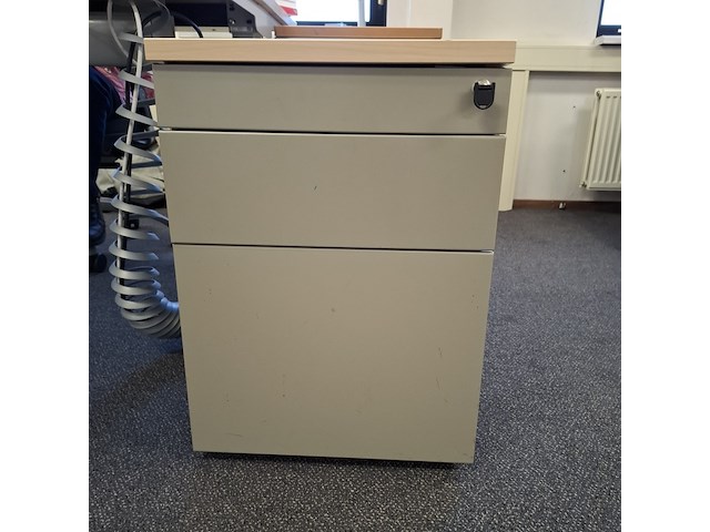 Ladeblok met lameldeurkast - afbeelding 1 van  3