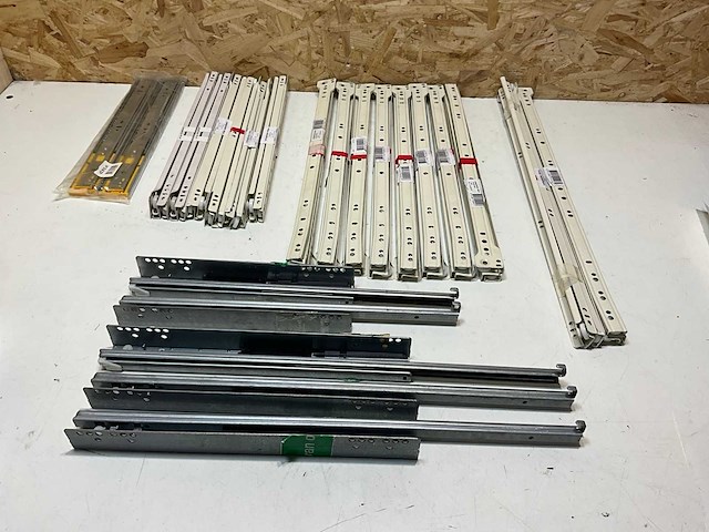 Ladegeleiders diverse maten (23x) - afbeelding 1 van  11