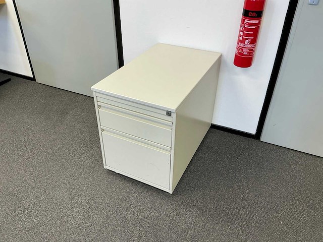 Ladekast 75x46x60 cm - afbeelding 1 van  6