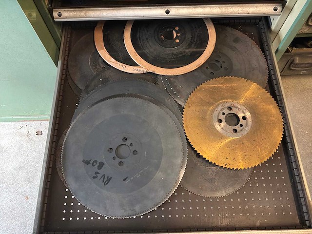 Ladekast met inhoud - afbeelding 6 van  12