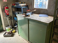 Ladekast met inhoud - afbeelding 1 van  12