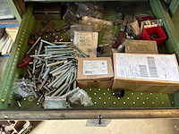 Ladekast met inhoud - afbeelding 10 van  12