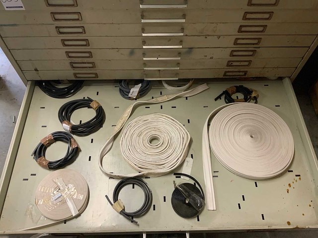 Ladekast met rubbers - afbeelding 5 van  14