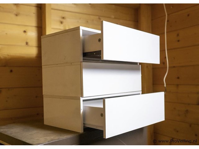 Laden - 3 stuks - afbeelding 2 van  2