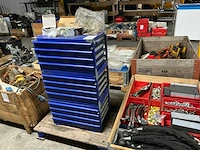 Ladenkast 12 schuiven met grijpvoorraad - afbeelding 1 van  18