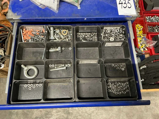 Ladenkast 12 schuiven met grijpvoorraad - afbeelding 16 van  18
