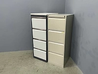 Ladenkast diverse afmetingen (2x)