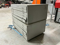 Ladenkast inclusief pakking sets en sticker sets diverse onderdelen (2x) - afbeelding 2 van  8