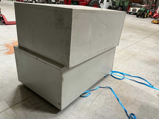 Ladenkast inclusief pakking sets en sticker sets diverse onderdelen (2x) - afbeelding 3 van  8