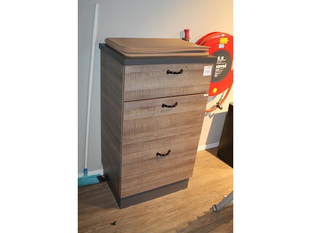 Ladenkast met 3 laden. afmeting 70 x 52 x 123 cm. - afbeelding 2 van  3