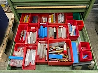 Ladenkast met freesgereedschap en diverse - afbeelding 4 van  15