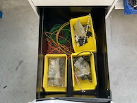 Ladenkast met inhoud - afbeelding 3 van  5