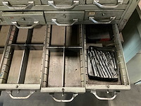 Ladenkast met inhoud - afbeelding 18 van  24