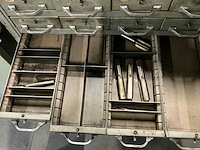 Ladenkast met inhoud - afbeelding 22 van  24