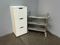 Ladenkast met serveerwagen