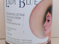 Lady blue - 750 ml - winkelverkoopprijs € 8.95 - afbeelding 2 van  3