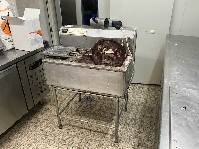 Lae mtr6 chocolade verwerkingsmachine - afbeelding 1 van  8