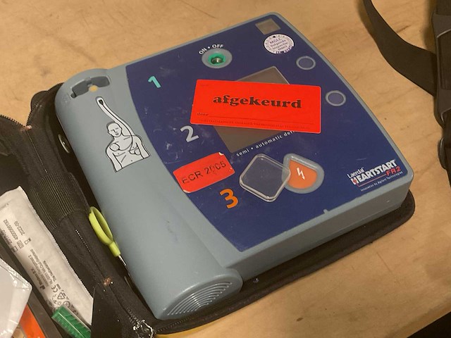 Laerdal heartstart fr2 defibrillator - afbeelding 1 van  4