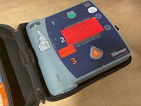 Laerdal heartstart fr2 defibrillator - afbeelding 1 van  4