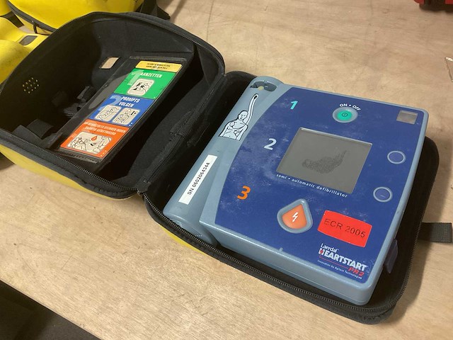 Laerdal heartstart fr2 defibrillator - afbeelding 3 van  4