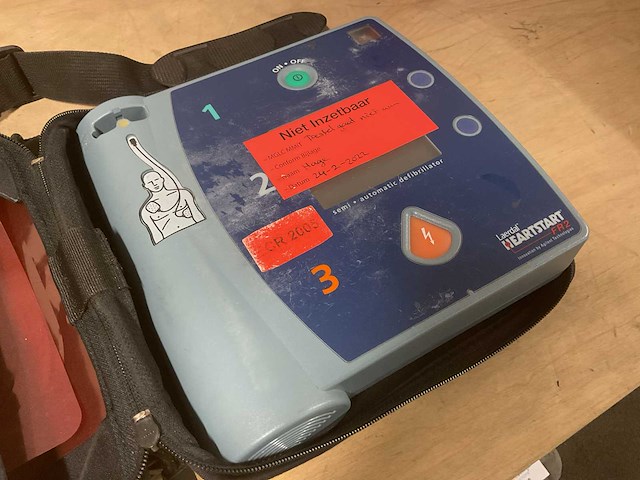 Laerdal heartstart fr2 defibrillator - afbeelding 1 van  4