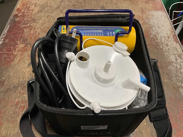 Laerdal lscu 4 suction unit - afbeelding 4 van  5