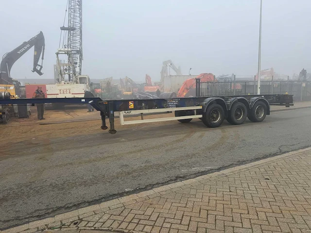 Lag trailer n.v 0-3-39 lt2 container oplegger - afbeelding 1 van  8