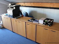 Lage kastenwand met blad - afbeelding 2 van  4