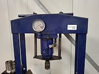 Lagerpers - afbeelding 2 van  5