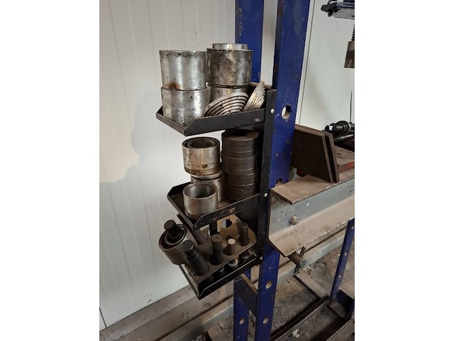 Lagerpers - afbeelding 5 van  5