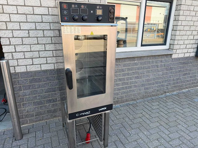 Lainox - lx coes101 - combisteamer - afbeelding 1 van  8