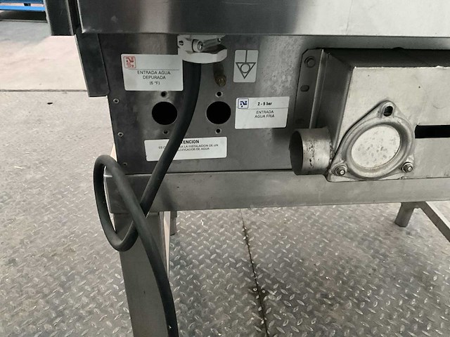 Lainox lx typ hve101p combisteamer met onderstel - afbeelding 7 van  8