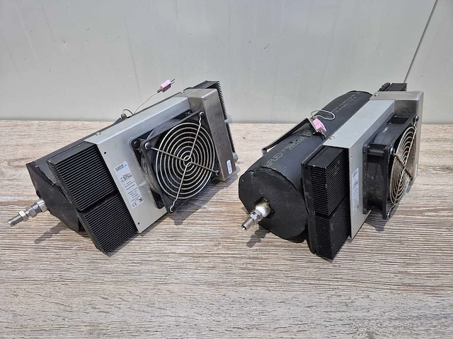 Laird - peltier cooler met cilinder (2x) - afbeelding 5 van  5