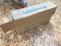 Lallemand dubbel hout oproltafel (2x) - afbeelding 1 van  2