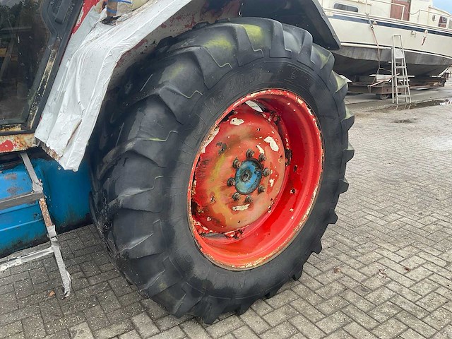 Lamborghini 4wd oldtimer tractor - afbeelding 2 van  24
