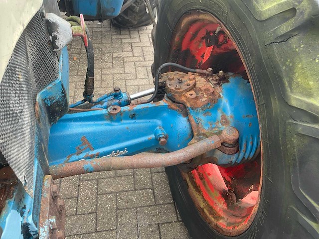 Lamborghini 4wd oldtimer tractor - afbeelding 4 van  24