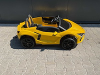 Lamborghini a500 revuelto elektrische kinderauto - afbeelding 1 van  39