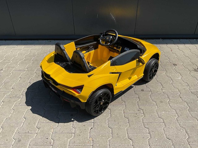 Lamborghini a500 revuelto elektrische kinderauto - afbeelding 20 van  39