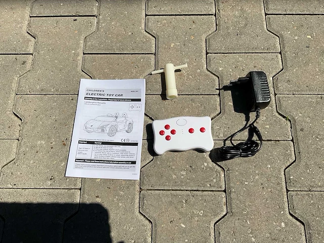 Lamborghini a500 revuelto elektrische kinderauto - afbeelding 17 van  18
