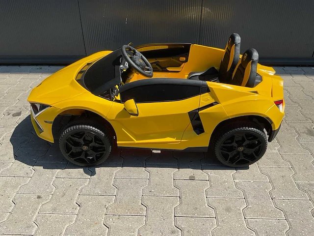 Lamborghini a500 revuelto elektrische kinderauto - afbeelding 4 van  18