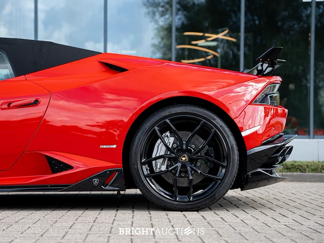 Lamborghini huracán spyder lp610-4 5.2 v10 610pk 4wd 2017, knr-08-n - afbeelding 42 van  82